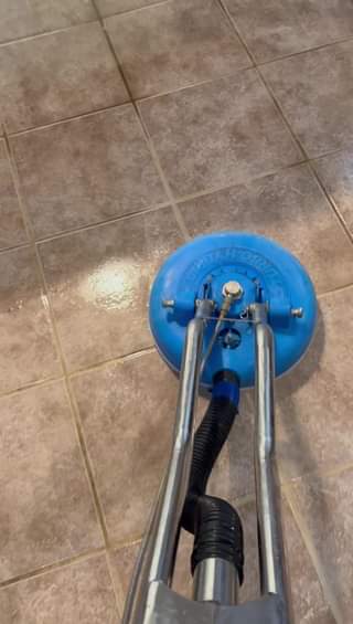 Cleaning tile and grout in North Richland Hills,￼ Texas￼